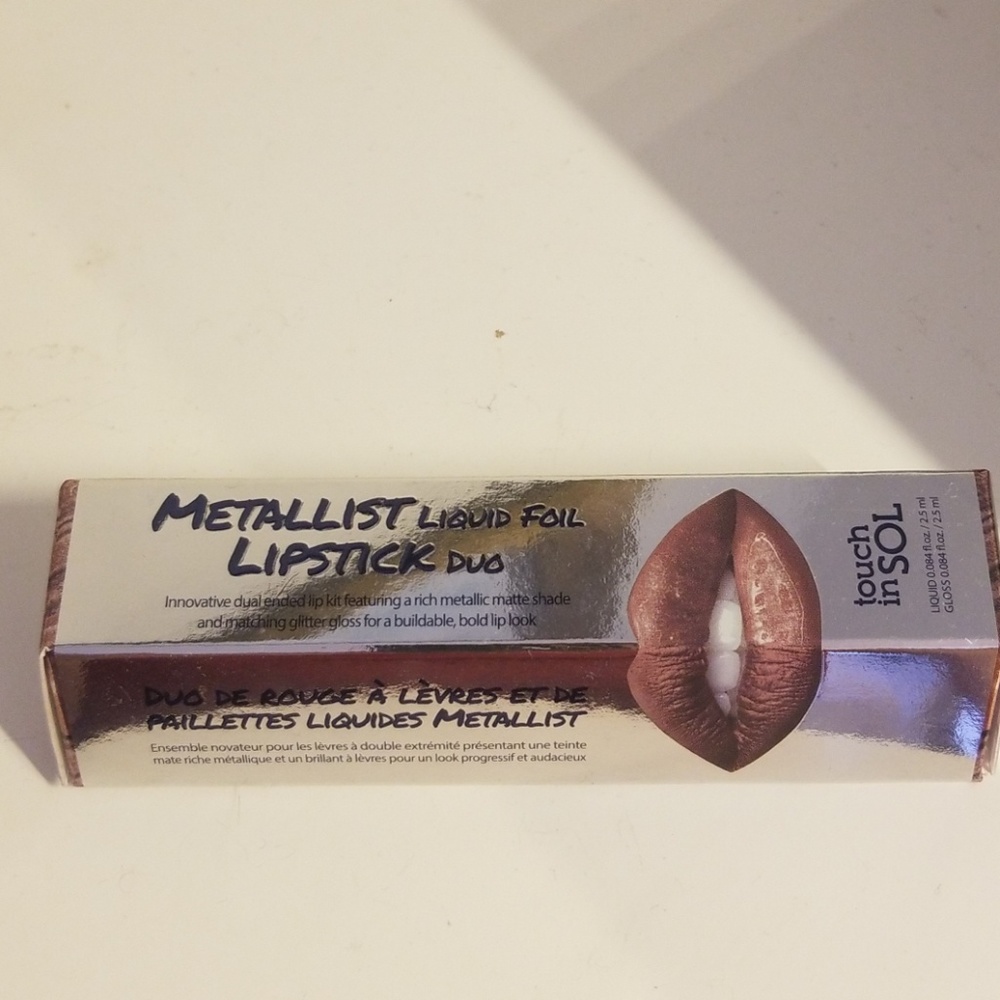 Touch in Sol Metallist Liquid Foil Lipstick Duo